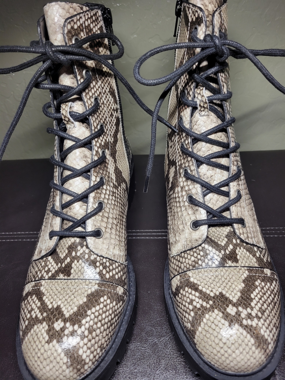 Chelsea & Violet "War" Snake Print Lace-Up Combat Boots – Size 11M